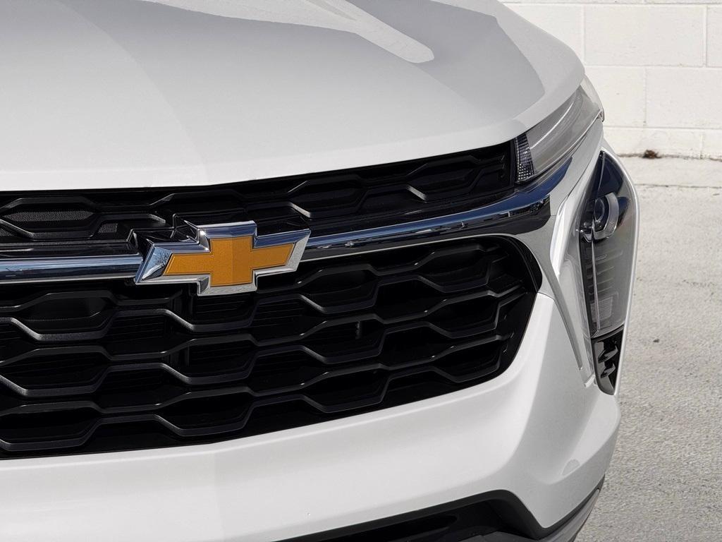 new 2025 Chevrolet Trax car, priced at $24,985