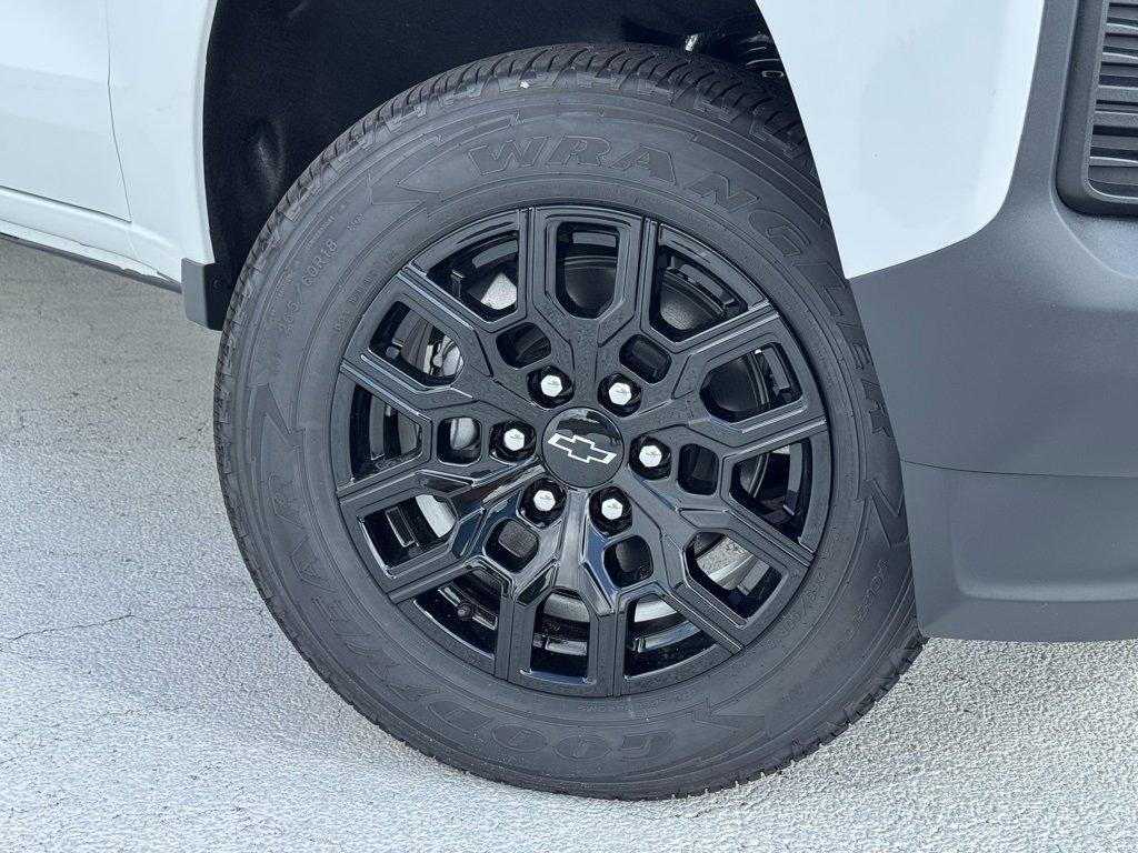 new 2026 Chevrolet Colorado car, priced at $32,405