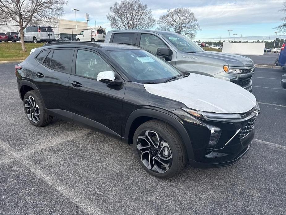 new 2025 Chevrolet Trax car, priced at $27,085