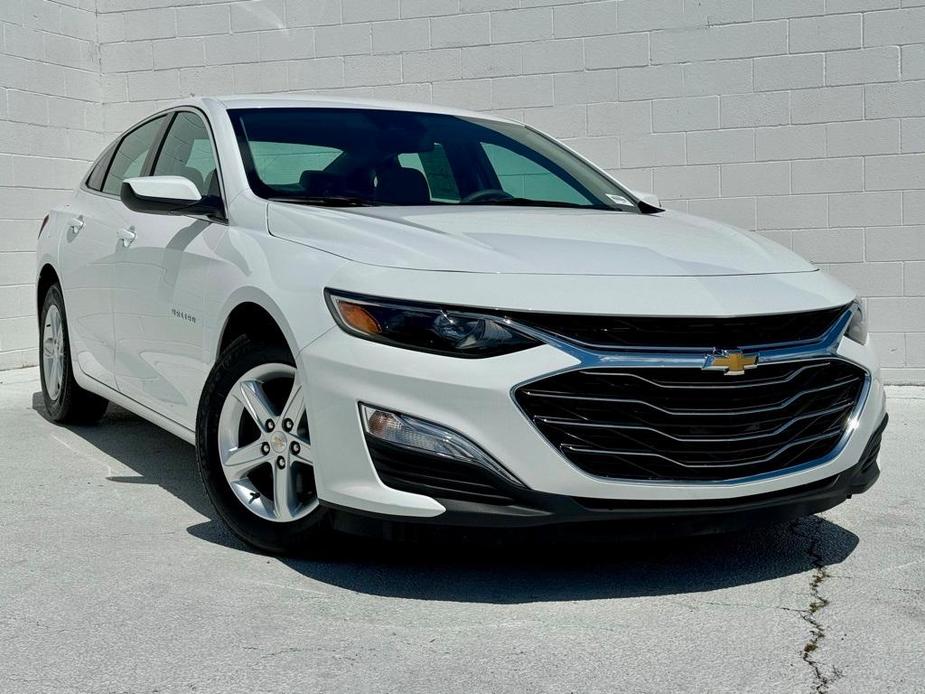 new 2024 Chevrolet Malibu car, priced at $23,445