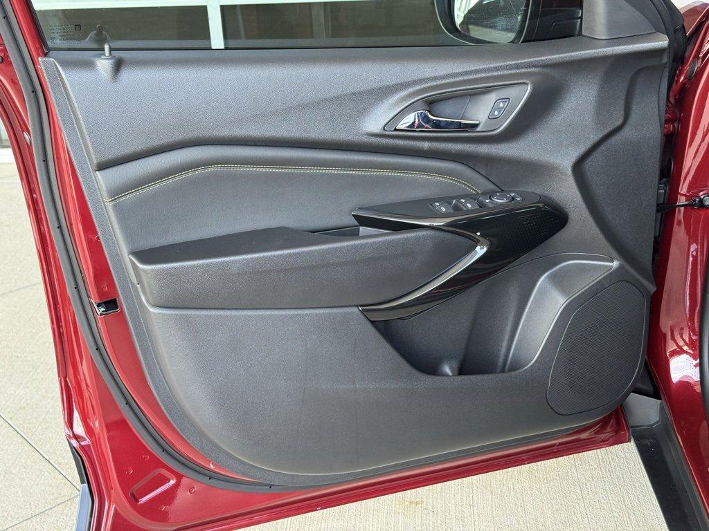 new 2025 Chevrolet Trax car, priced at $25,580