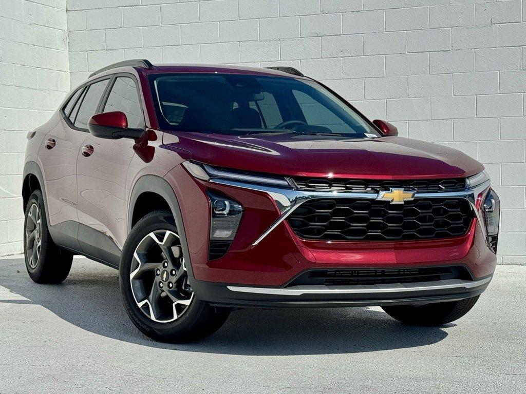 new 2025 Chevrolet Trax car, priced at $25,580