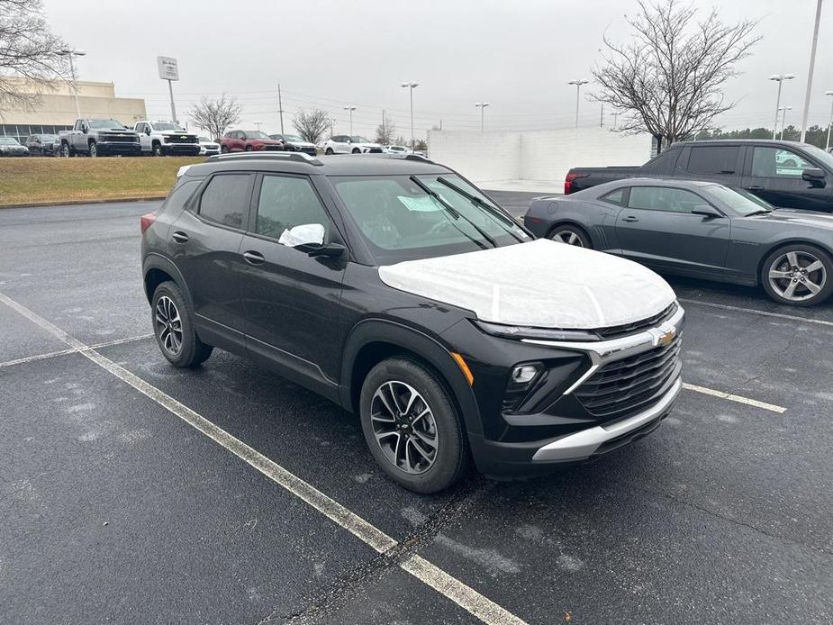 new 2025 Chevrolet TrailBlazer car, priced at $26,085