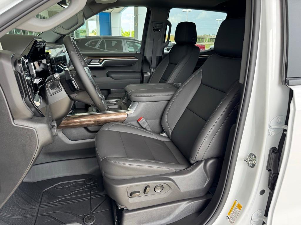 new 2025 Chevrolet Silverado 1500 car, priced at $59,495