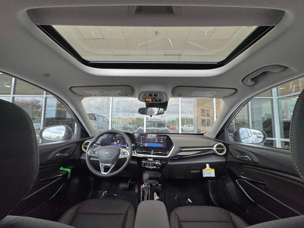 new 2025 Chevrolet Trax car, priced at $27,850