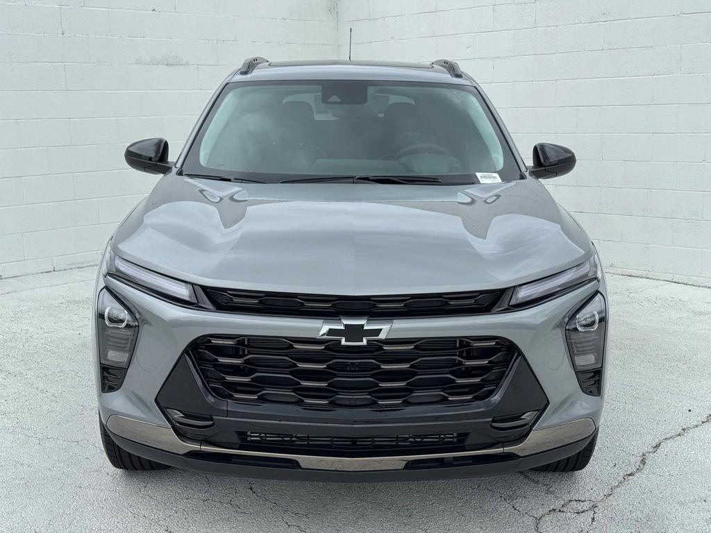 new 2025 Chevrolet Trax car, priced at $27,850