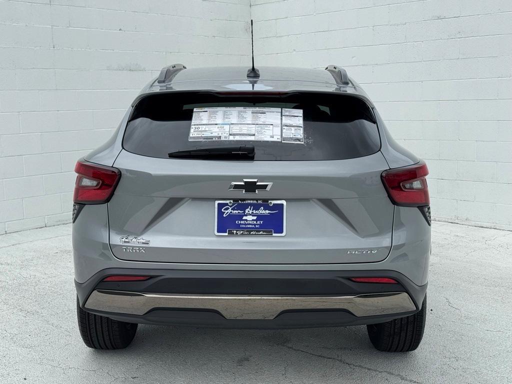 new 2025 Chevrolet Trax car, priced at $27,850