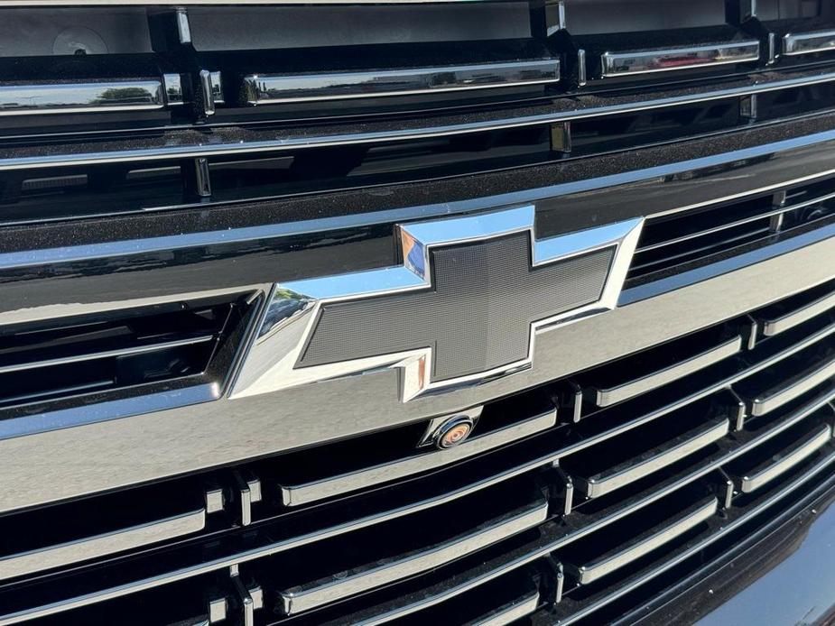 new 2024 Chevrolet Suburban car