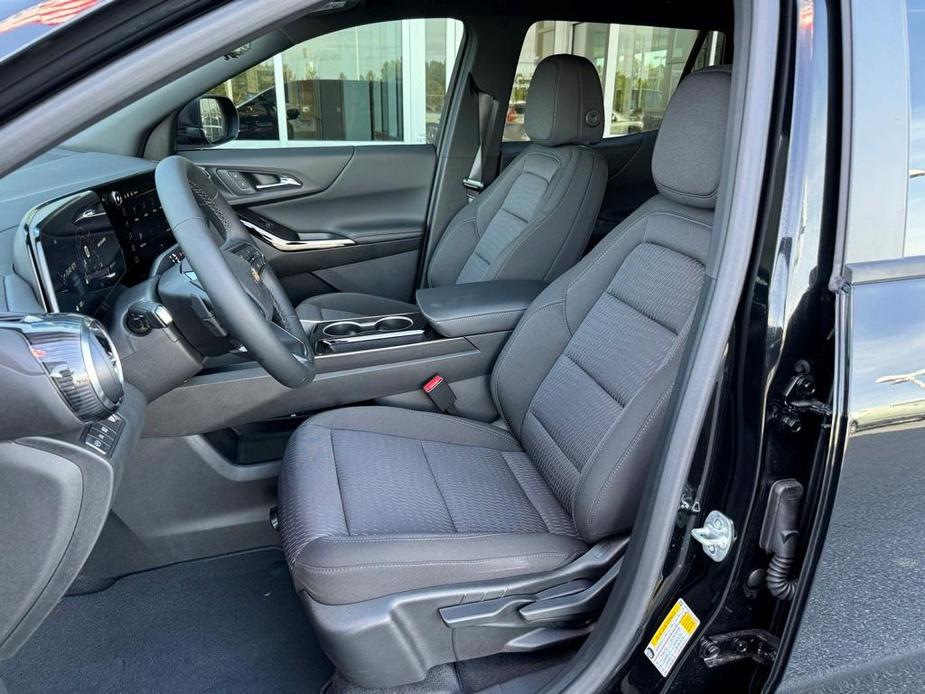 new 2025 Chevrolet Equinox car, priced at $31,080