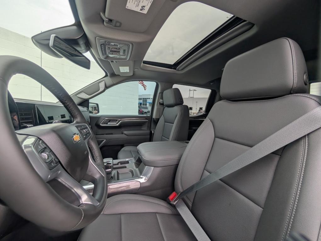 new 2025 Chevrolet Silverado 1500 car, priced at $61,630