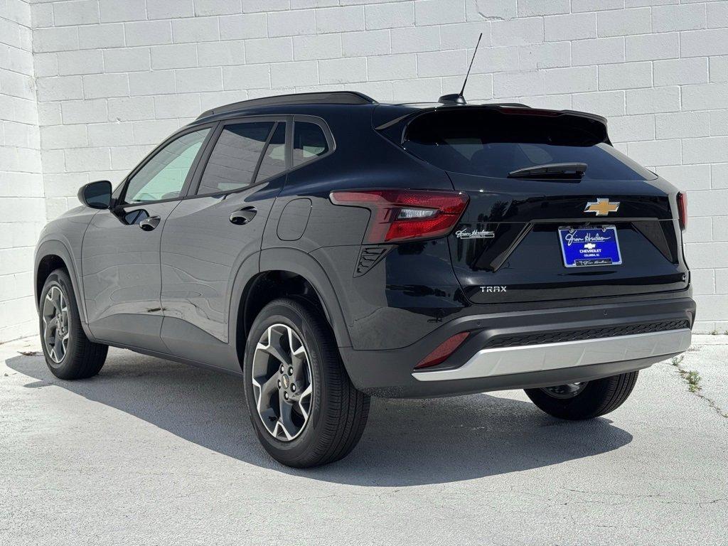 new 2025 Chevrolet Trax car, priced at $25,750
