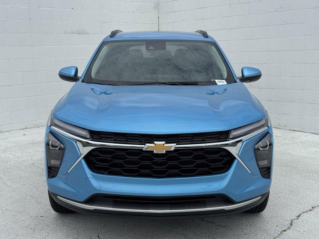 new 2025 Chevrolet Trax car, priced at $25,975