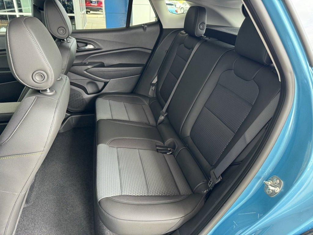 new 2025 Chevrolet Trax car, priced at $25,975