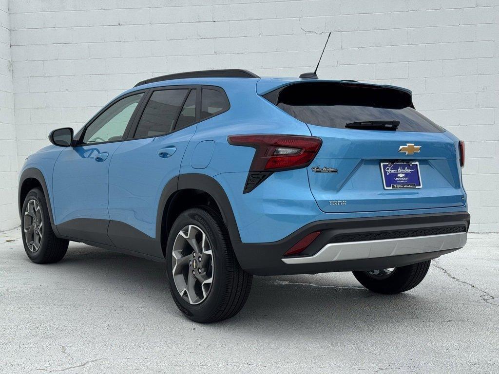 new 2025 Chevrolet Trax car, priced at $25,975