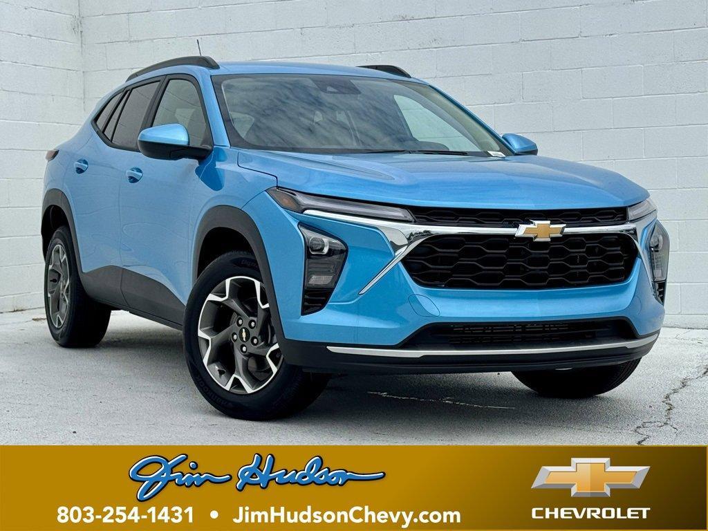 new 2025 Chevrolet Trax car, priced at $25,975