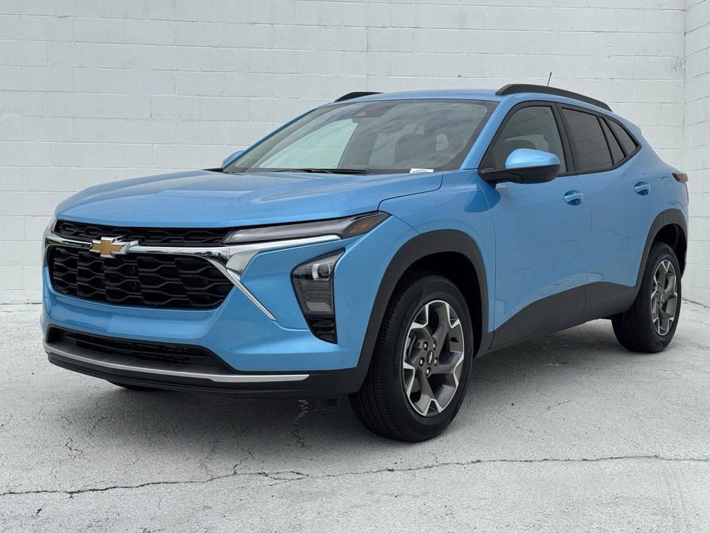 new 2025 Chevrolet Trax car, priced at $25,975