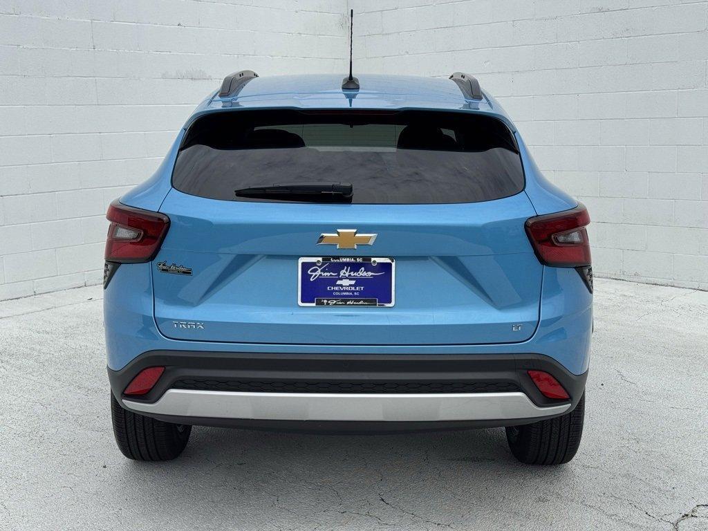 new 2025 Chevrolet Trax car, priced at $25,975