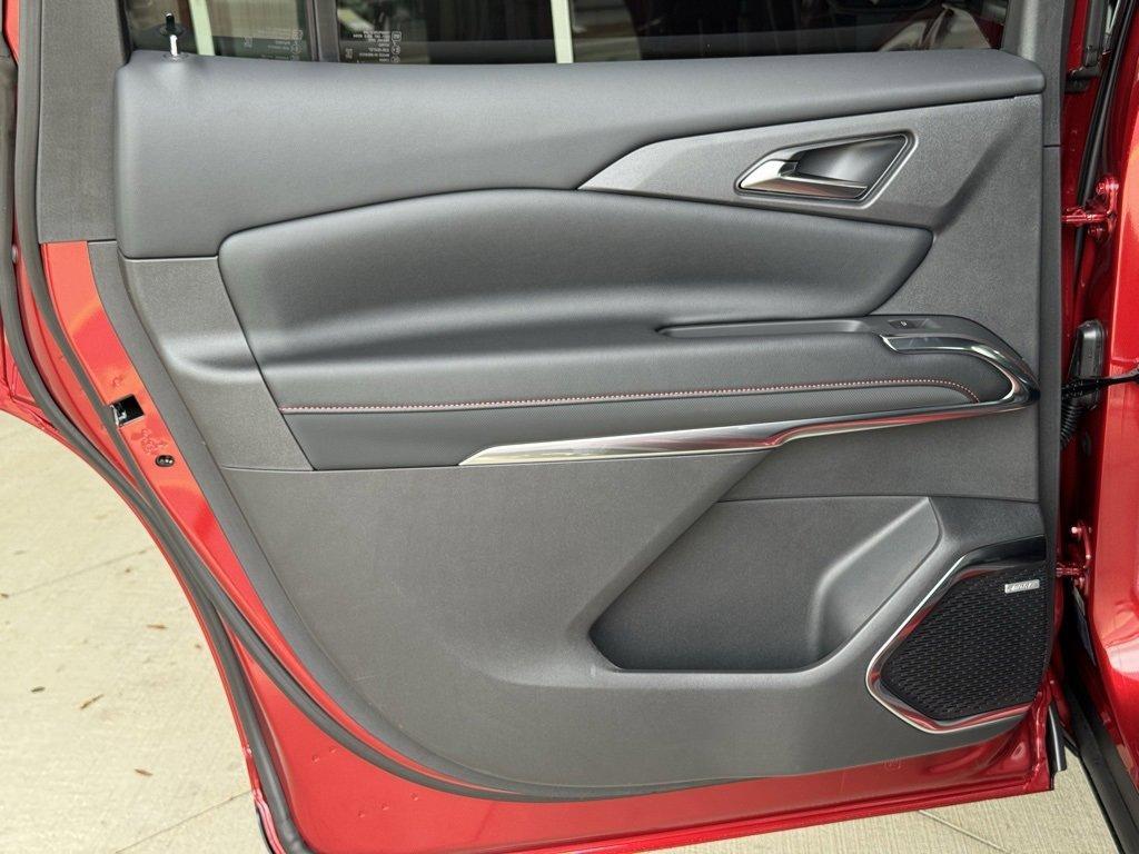 new 2025 Chevrolet Traverse car, priced at $56,565