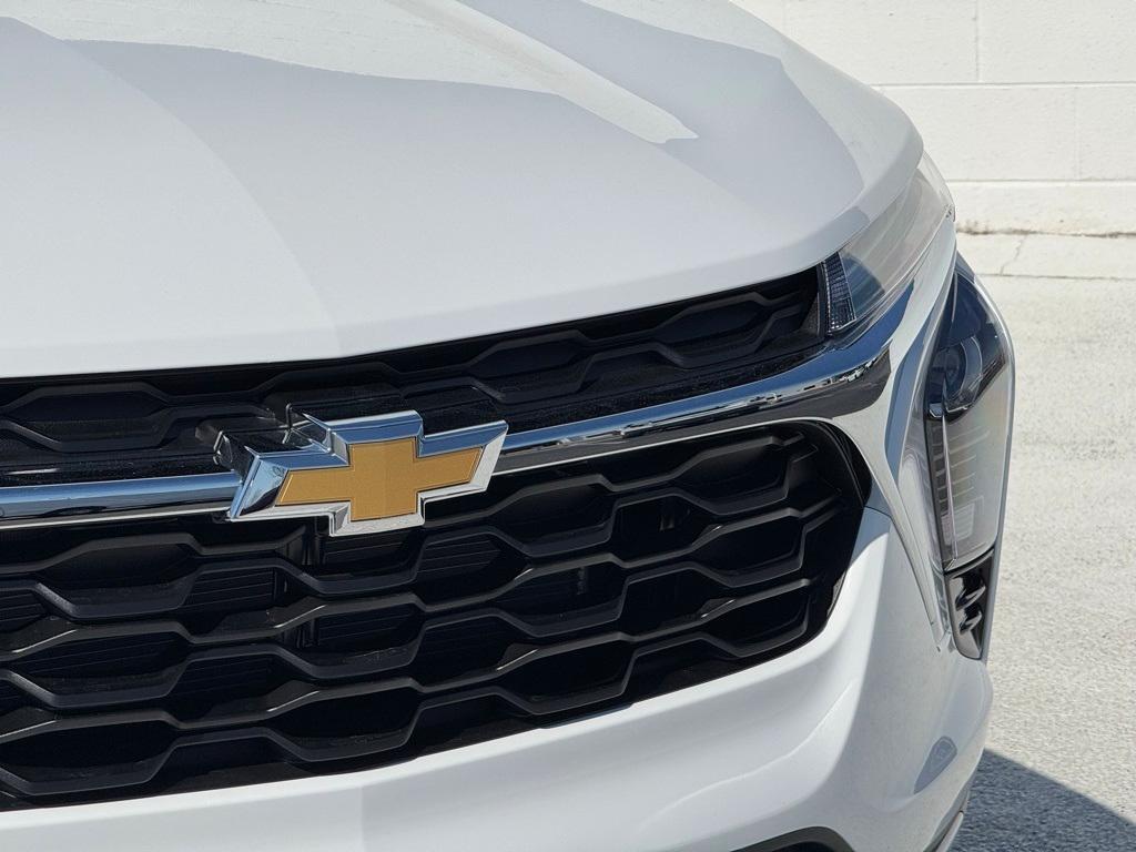 new 2025 Chevrolet Trax car, priced at $24,190