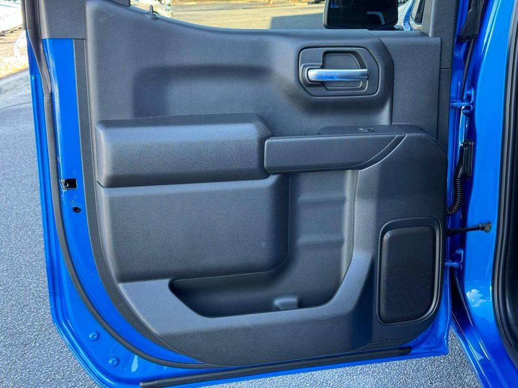 new 2025 Chevrolet Silverado 1500 car, priced at $40,240