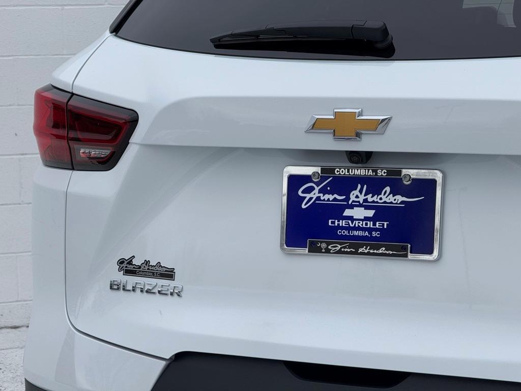 new 2025 Chevrolet Blazer car, priced at $36,020