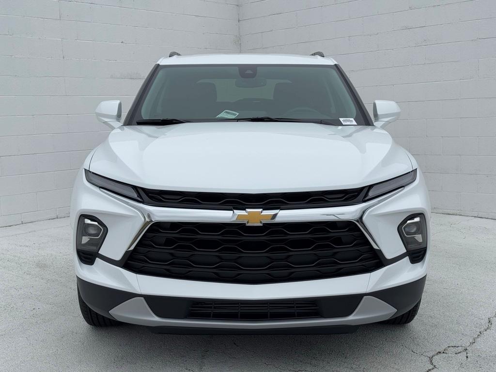 new 2025 Chevrolet Blazer car, priced at $36,020