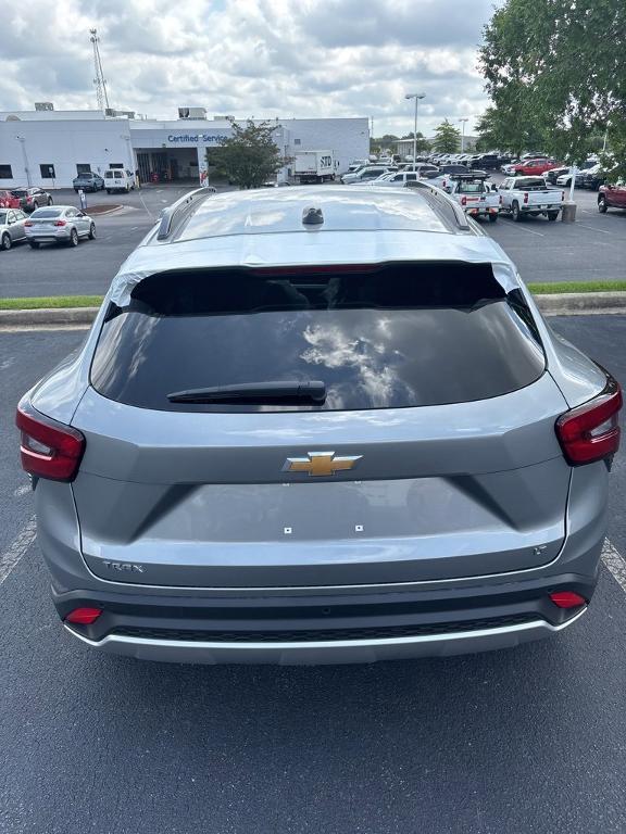 new 2025 Chevrolet Trax car, priced at $25,750