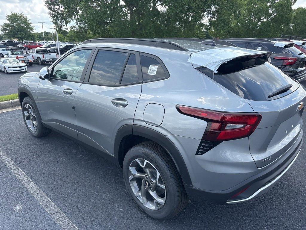 new 2025 Chevrolet Trax car, priced at $25,750