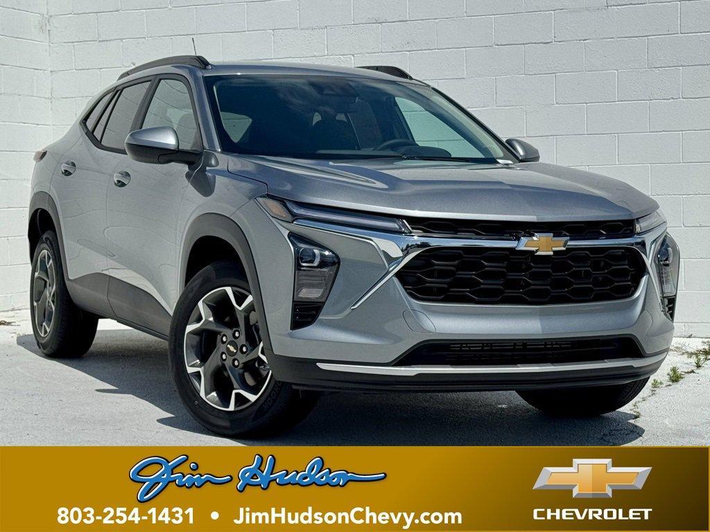 new 2025 Chevrolet Trax car, priced at $25,750