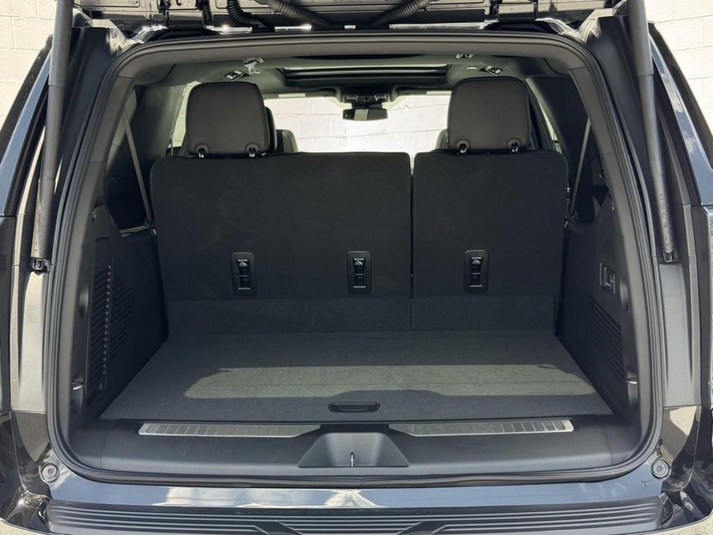 new 2025 Chevrolet Suburban car, priced at $78,790