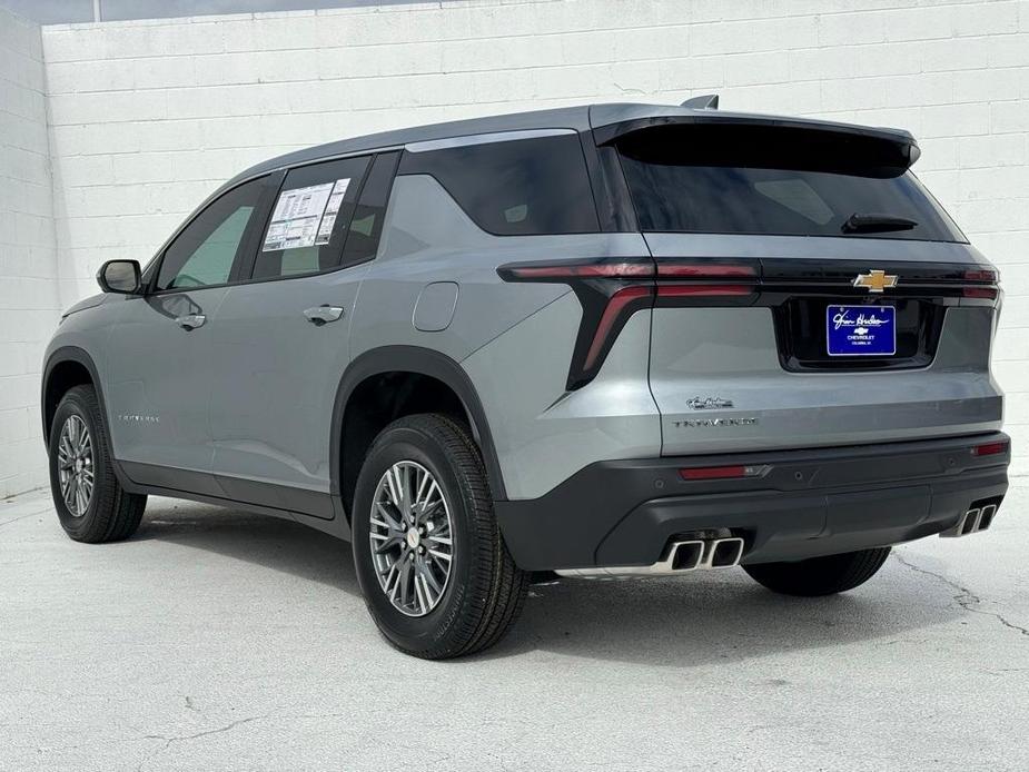 new 2024 Chevrolet Traverse car, priced at $38,270