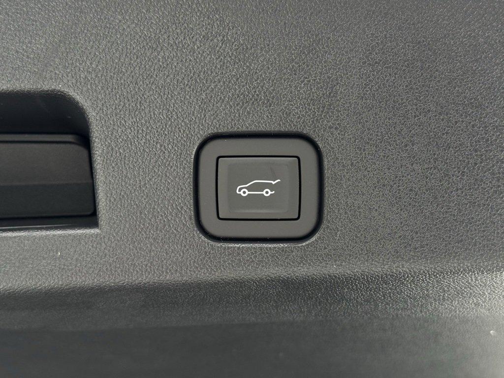new 2025 Chevrolet Traverse car, priced at $57,145
