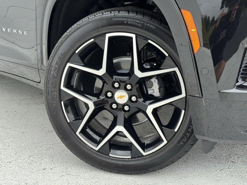 new 2025 Chevrolet Traverse car, priced at $57,145