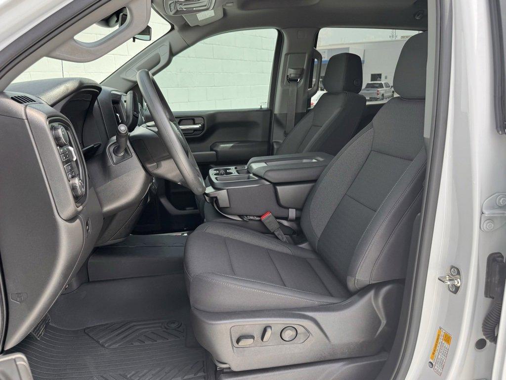 new 2025 Chevrolet Silverado 1500 car, priced at $46,740