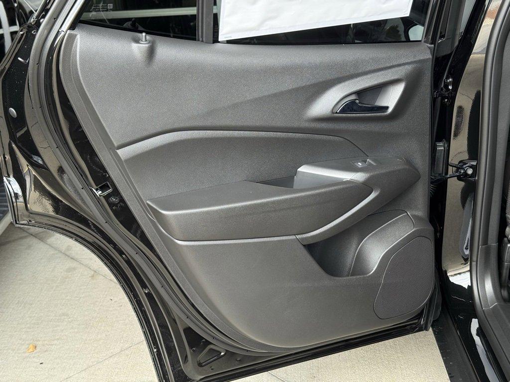 new 2025 Chevrolet Trax car, priced at $27,850