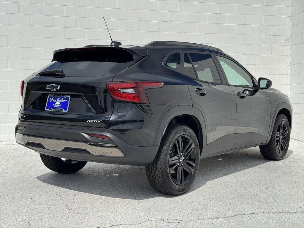 new 2025 Chevrolet Trax car, priced at $27,850