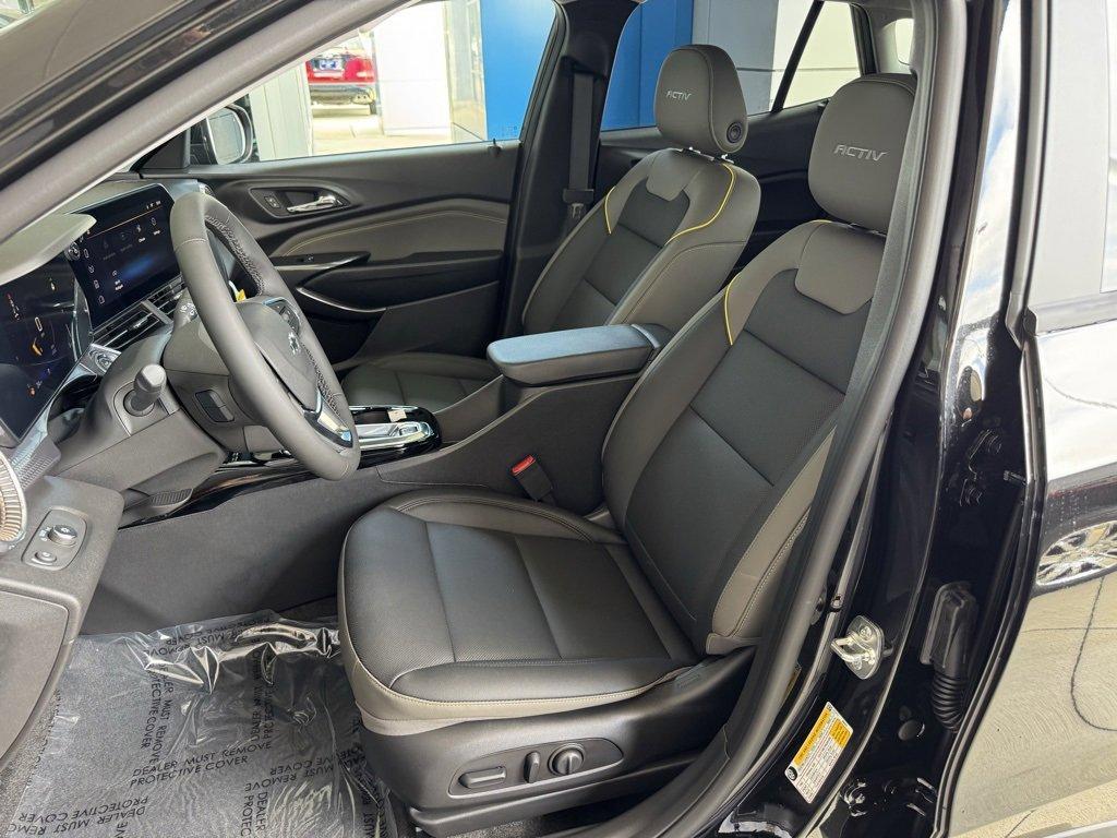 new 2025 Chevrolet Trax car, priced at $27,850