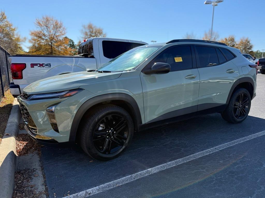 used 2025 Chevrolet Trax car, priced at $24,754