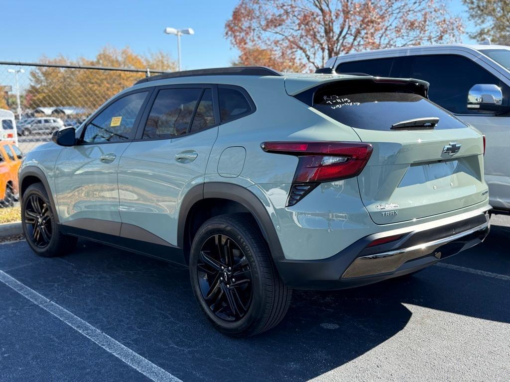 used 2025 Chevrolet Trax car, priced at $24,754