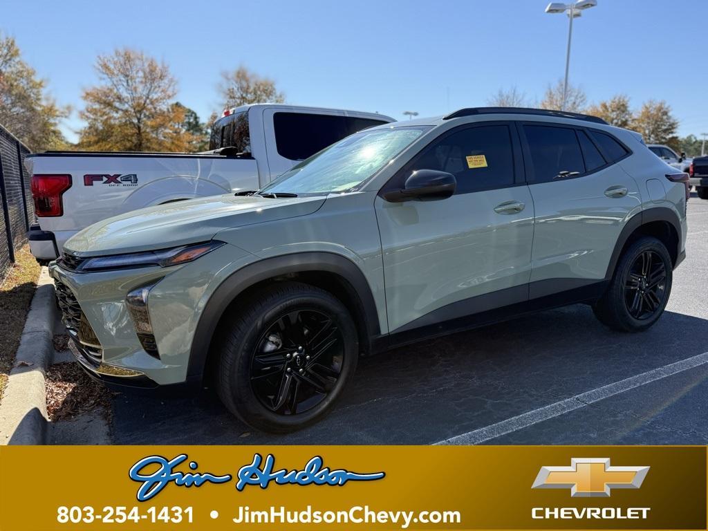 used 2025 Chevrolet Trax car, priced at $24,754