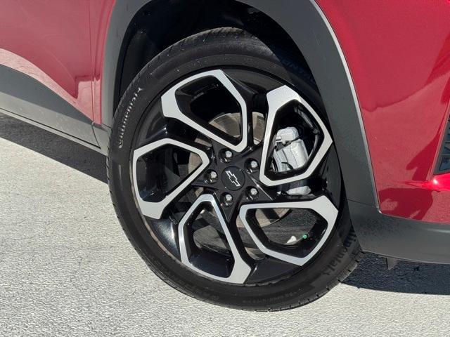 used 2025 Chevrolet Trax car, priced at $25,315