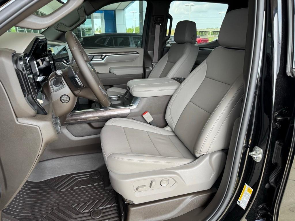 new 2025 Chevrolet Silverado 1500 car, priced at $62,025