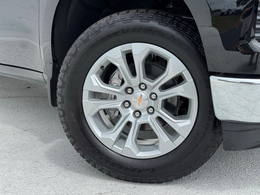 new 2025 Chevrolet Silverado 1500 car, priced at $62,025
