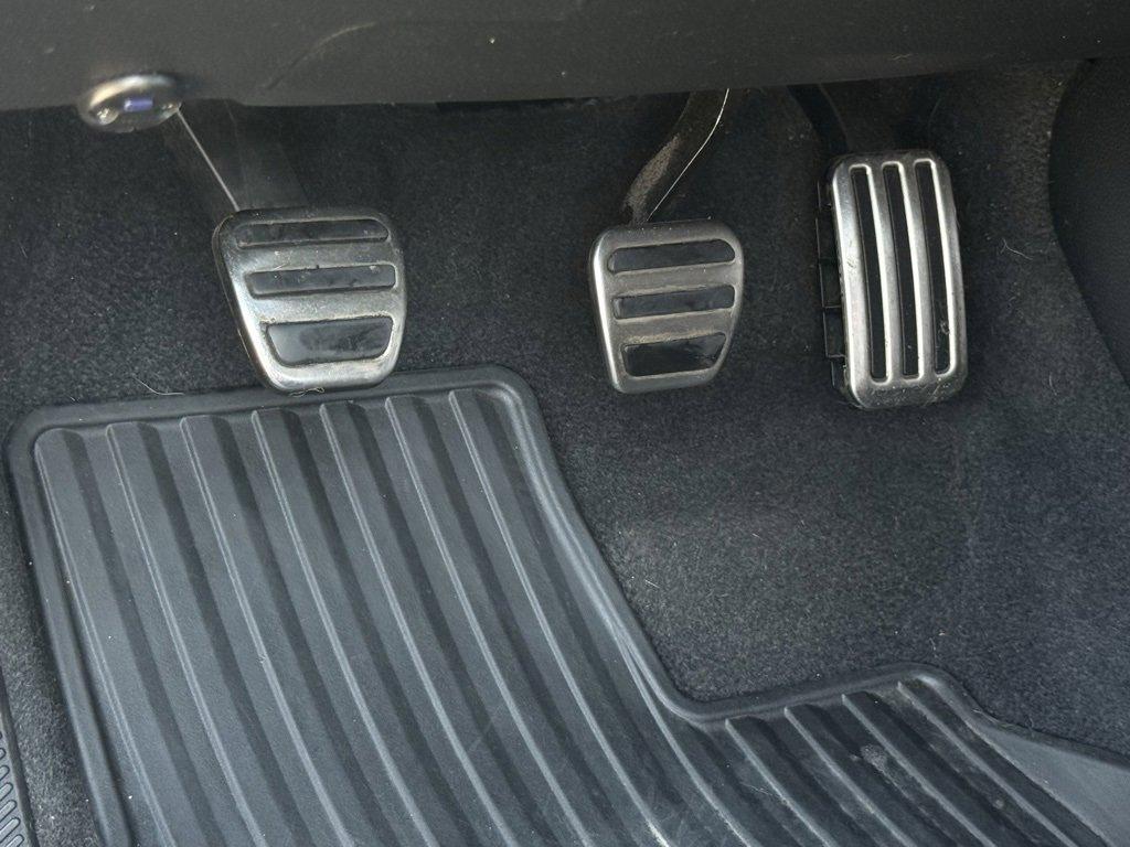 used 2022 Honda Civic Si car, priced at $26,287