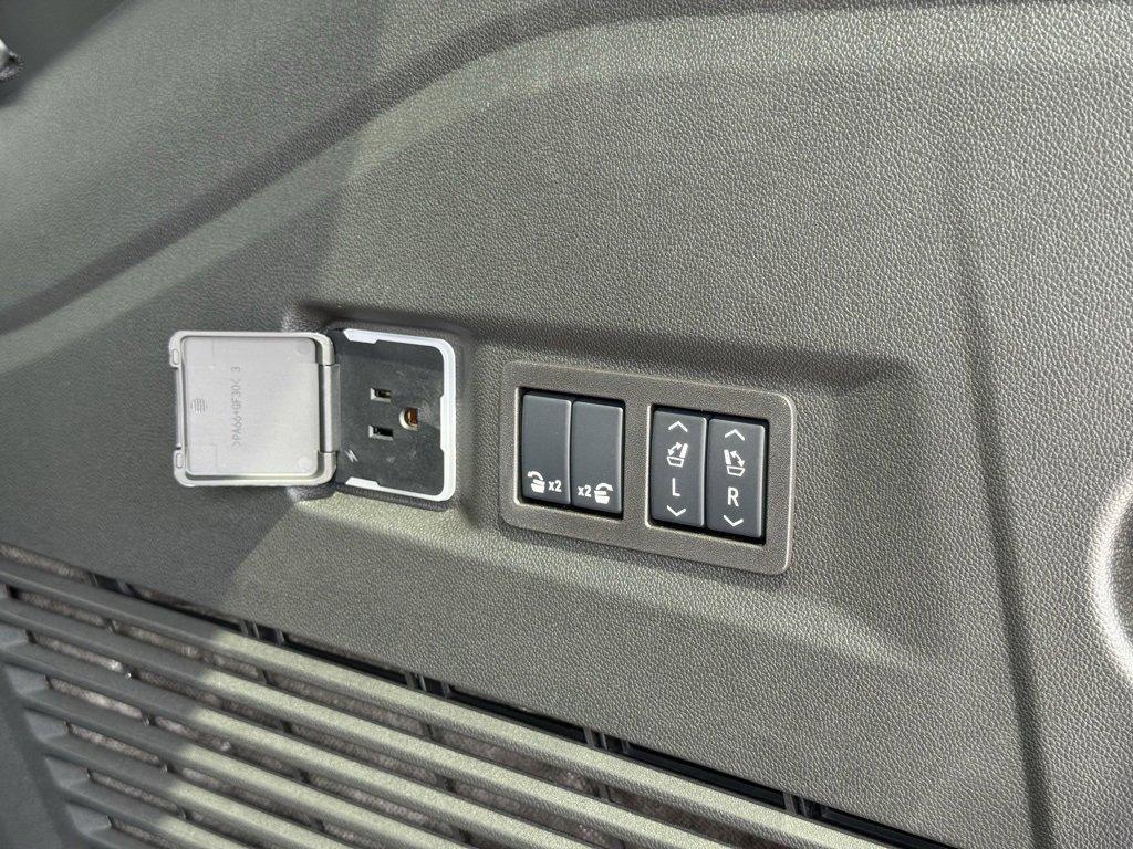 new 2025 Chevrolet Tahoe car, priced at $75,595