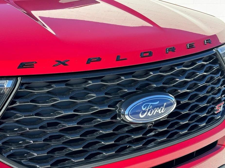 used 2020 Ford Explorer car, priced at $29,712