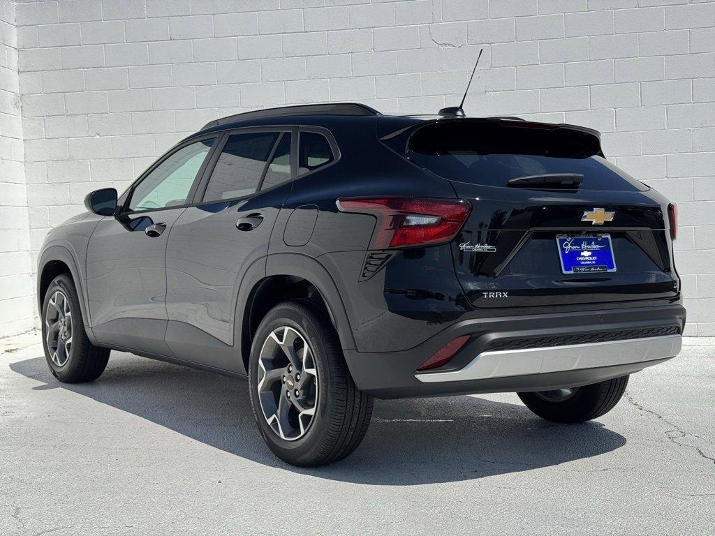 new 2025 Chevrolet Trax car, priced at $25,750