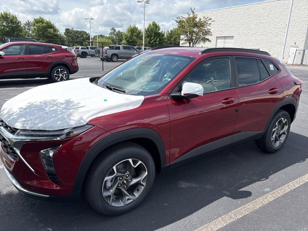 new 2025 Chevrolet Trax car, priced at $25,750