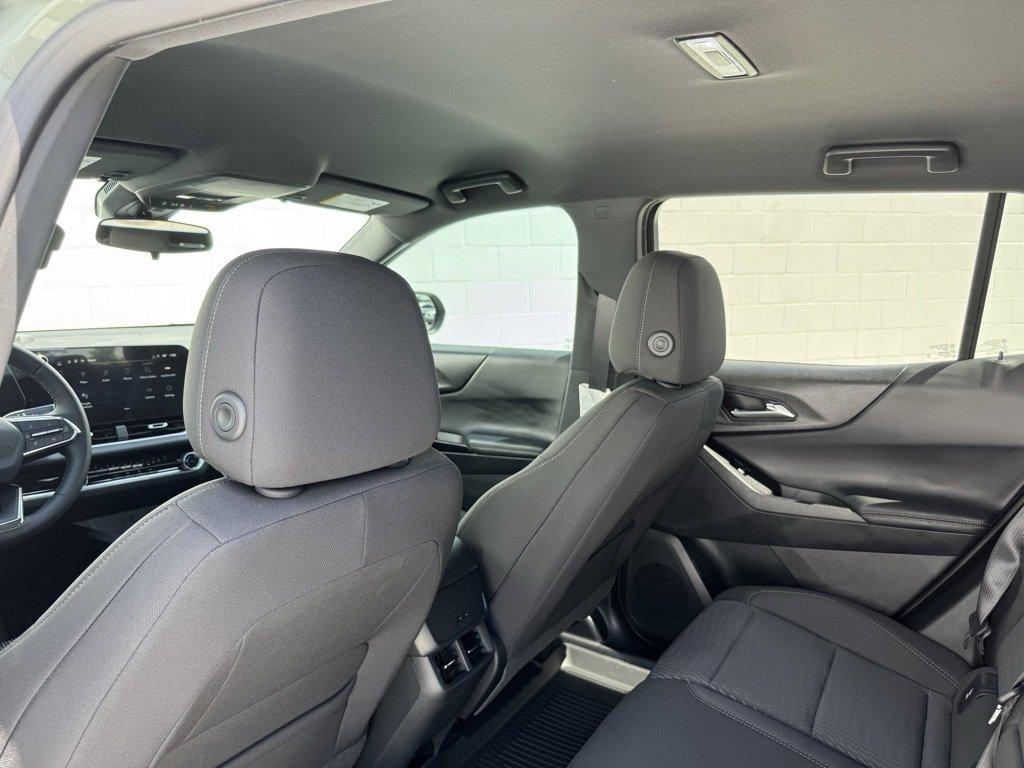 new 2026 Chevrolet Equinox car, priced at $30,245