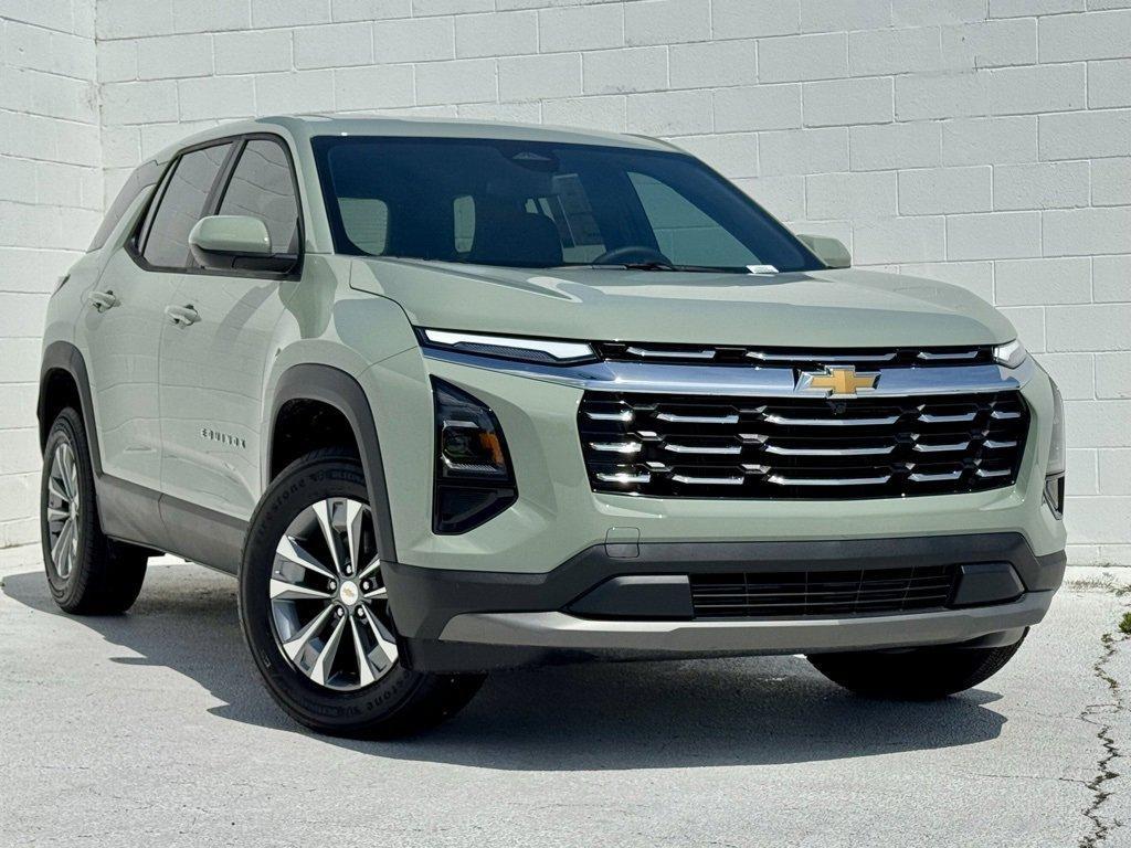 new 2026 Chevrolet Equinox car, priced at $30,245